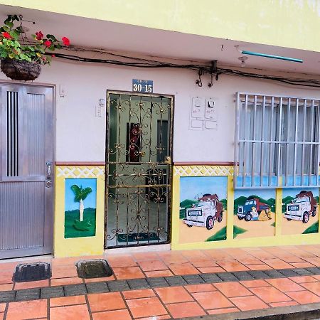 Vivienda Turistica El Zocalo Apartment Guatape Exterior photo