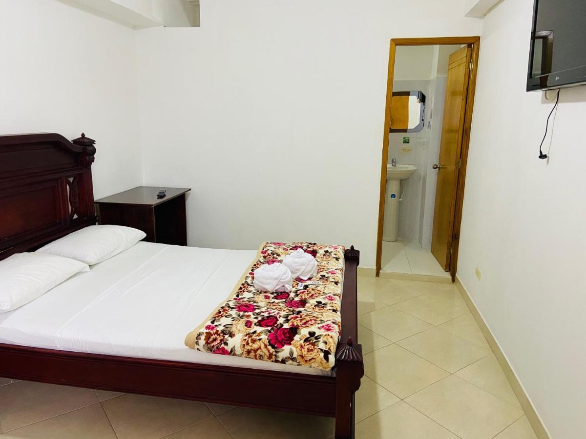 Vivienda Turistica El Zocalo Apartment Guatape Exterior photo